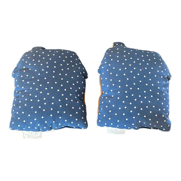 2-pack 2023 Wondershop Gingerbread House Reversible Pillows  Size 17x14 - Picture 2 of 4